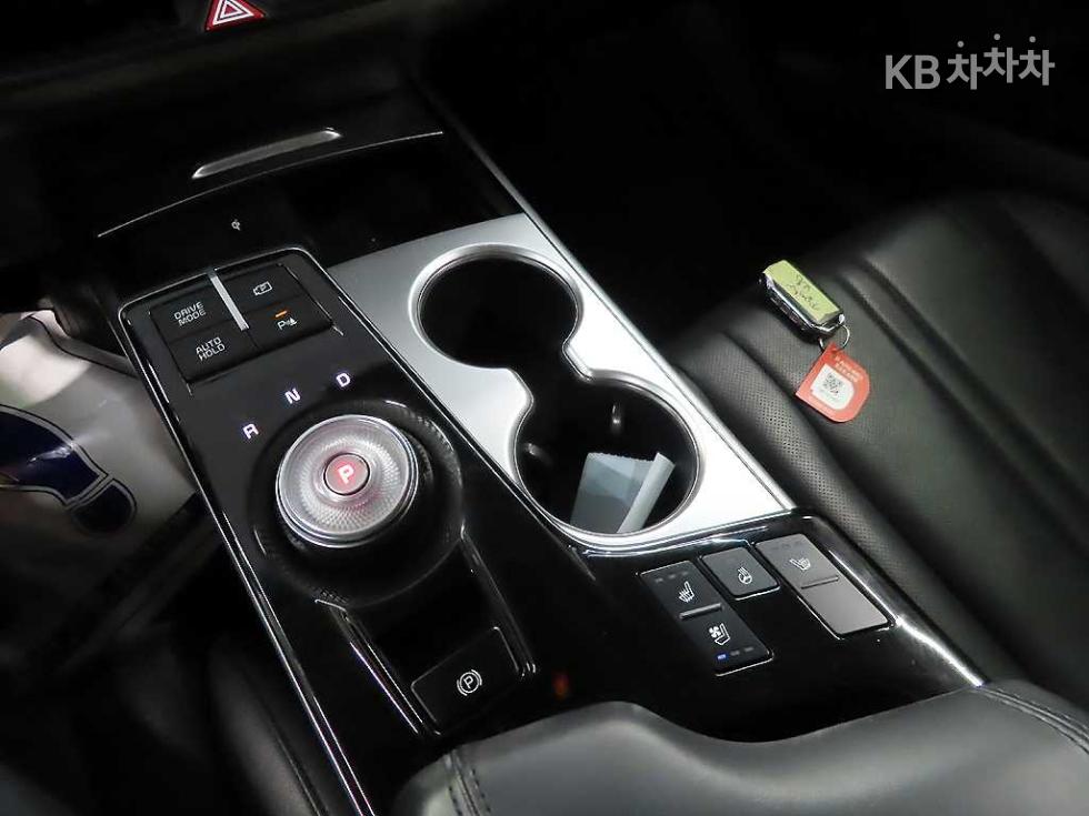 Kia K8 — miniaturë 12