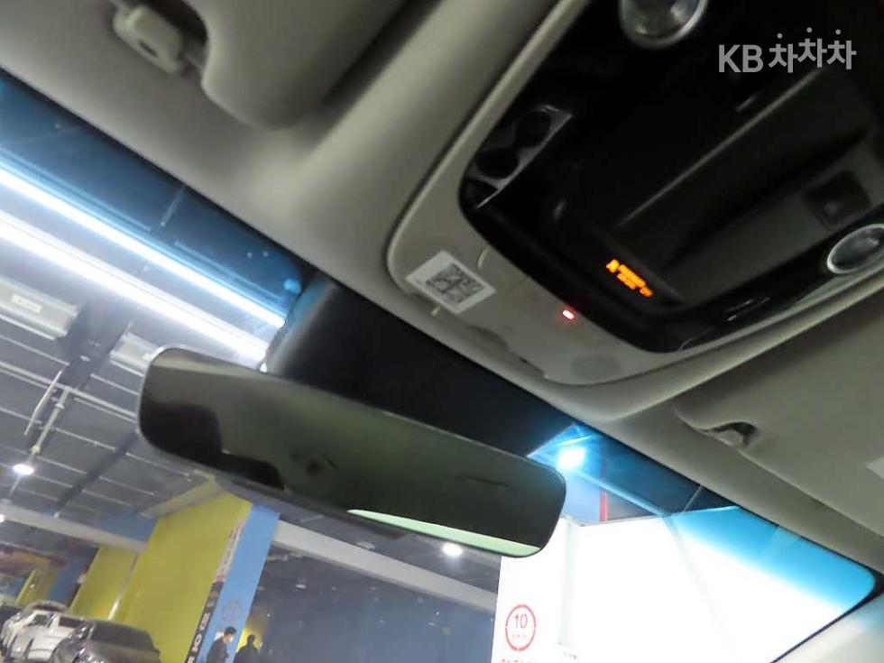 Kia K8 — miniaturë 15