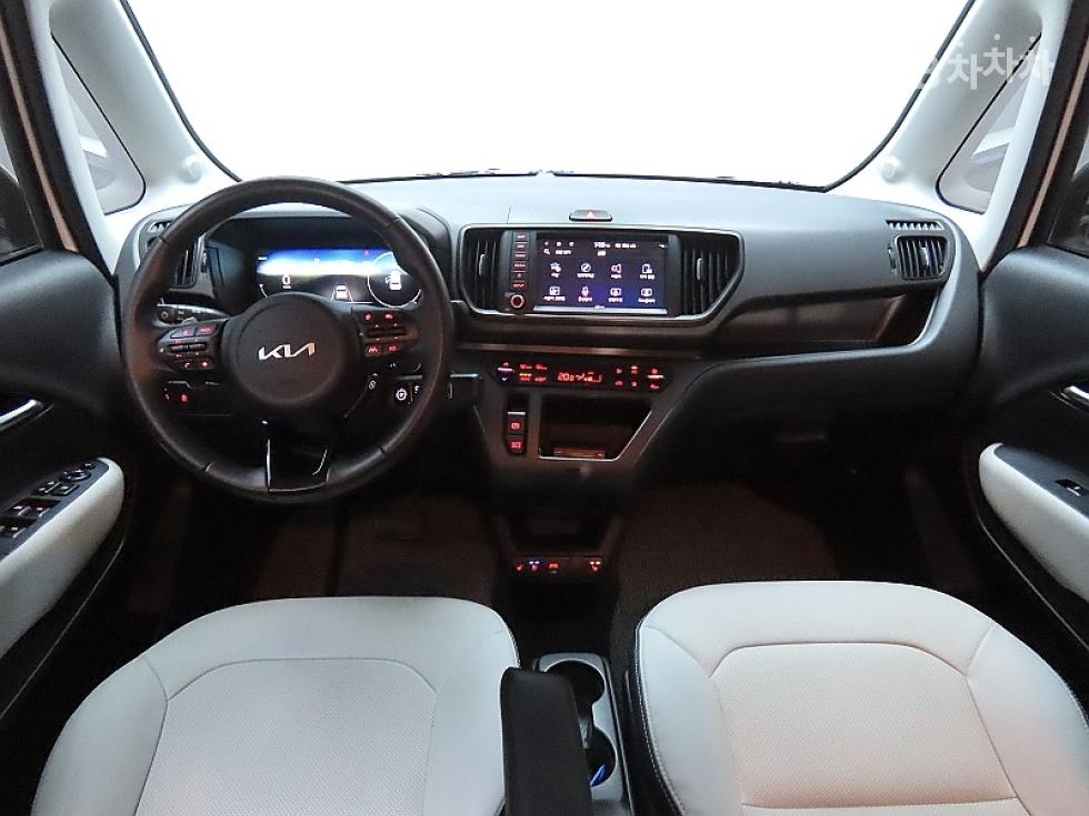 2024 - kia kia
