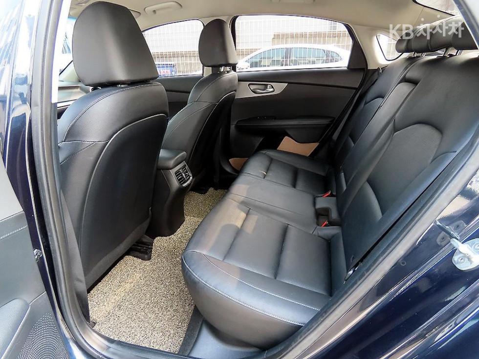 2019 - kia k3