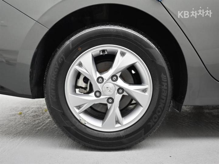 Hyundai Avante CN7 1.6 Gasoline Modern 6