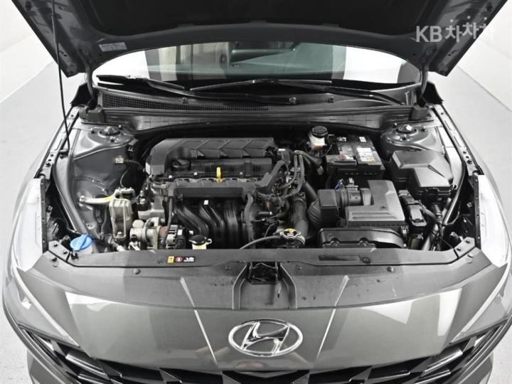 Hyundai Avante CN7 1.6 Gasoline Modern 7