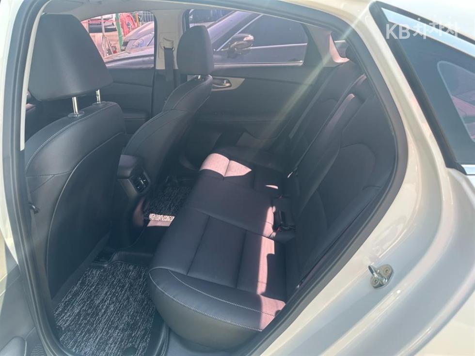 2019 - kia k3