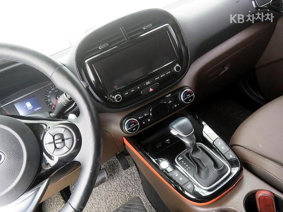 2019 - kia soul