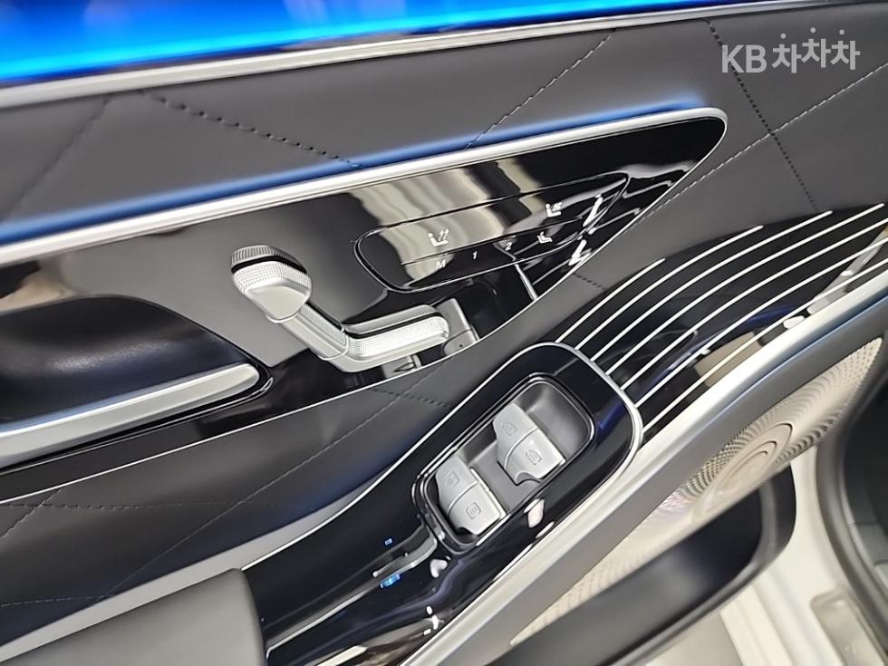 Mercedes-Benz S-klasse — miniaturë 14