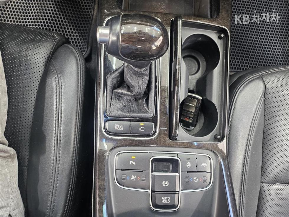 2013 - kia k7