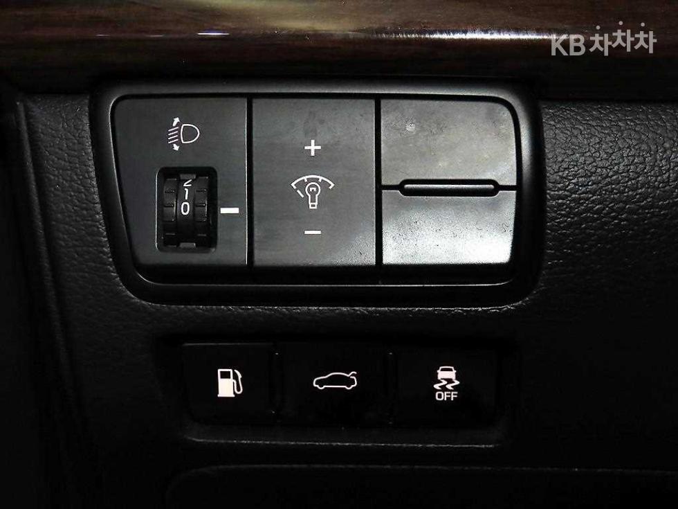 2018 - kia k7
