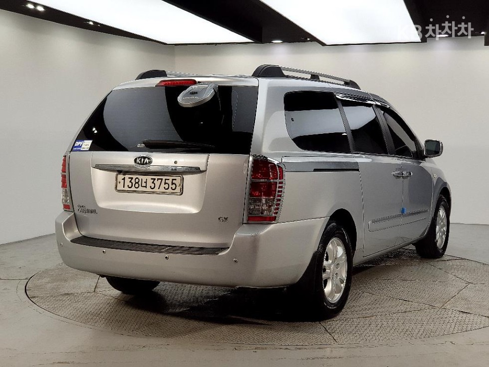2008 - kia grand carnival