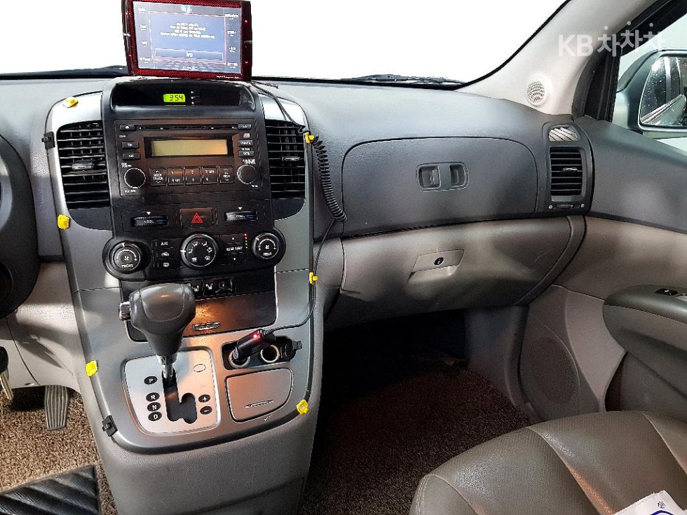 2008 - kia grand carnival