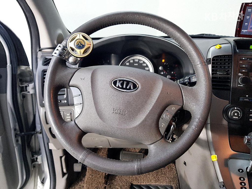 2008 - kia grand carnival