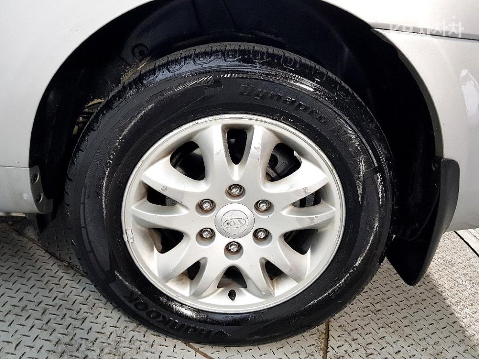 2008 - kia grand carnival