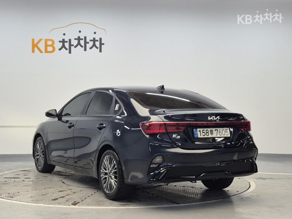 2022 - kia k3