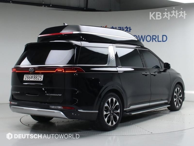 2021 - kia carnival