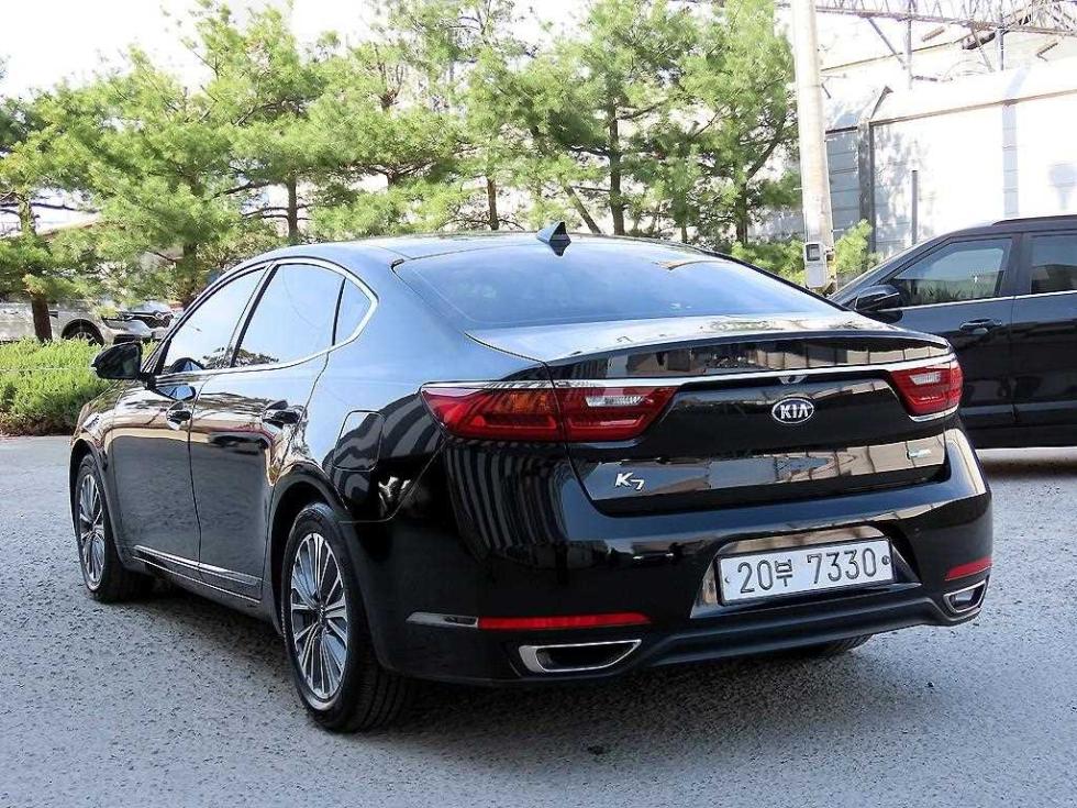 2019 - kia k7