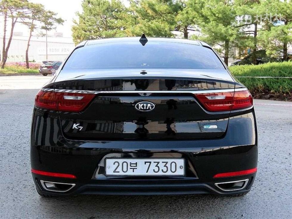 2019 - kia k7