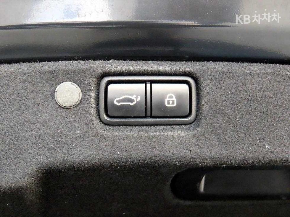 2019 - kia k7