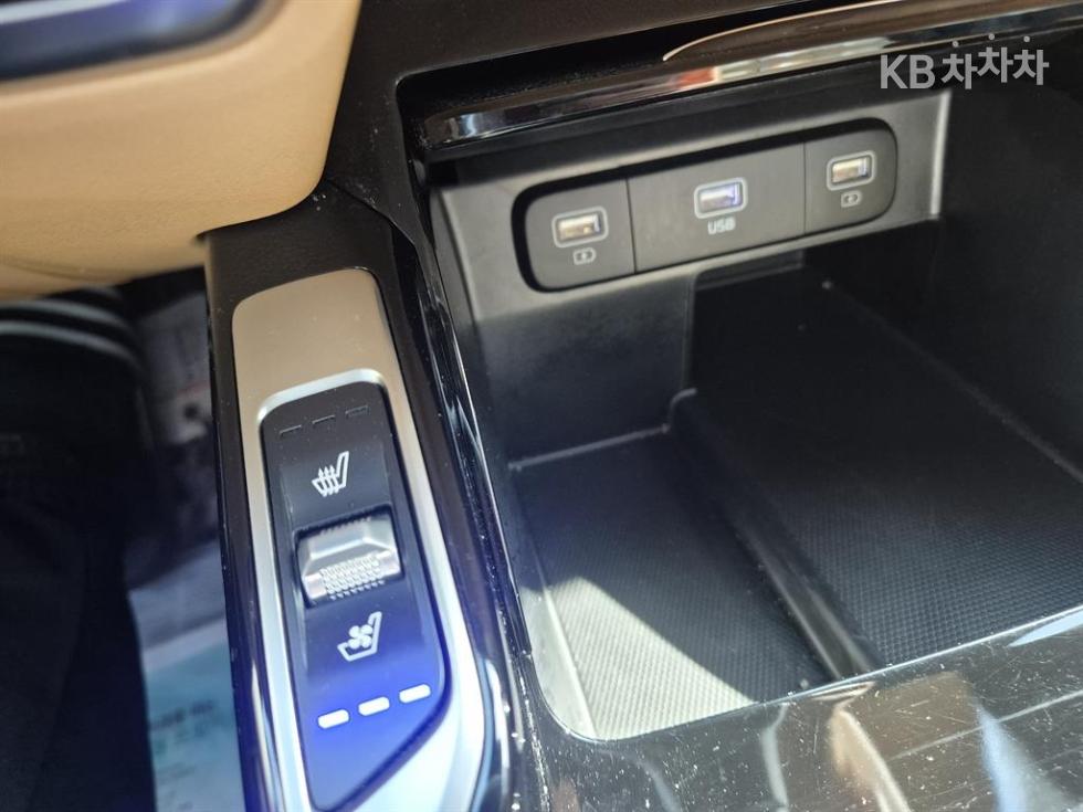 2022 - kia sorento