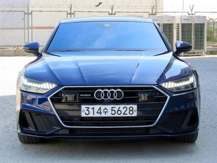 Audi A7 55 TFSI Quattro Premium — foto 1