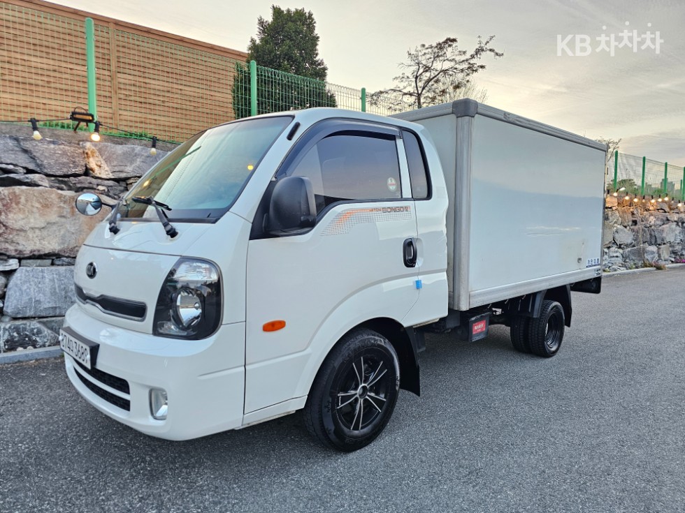 2014 - kia bongo iii