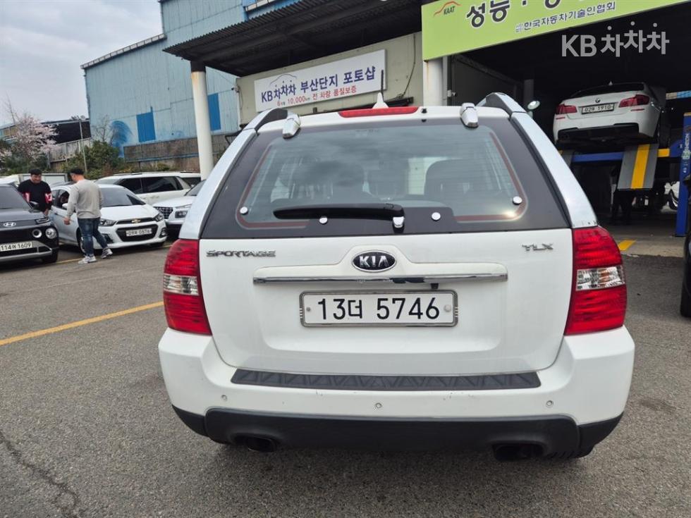 2010 - kia sportage