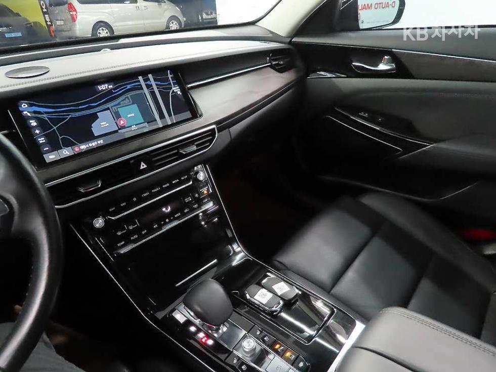2020 - kia k7
