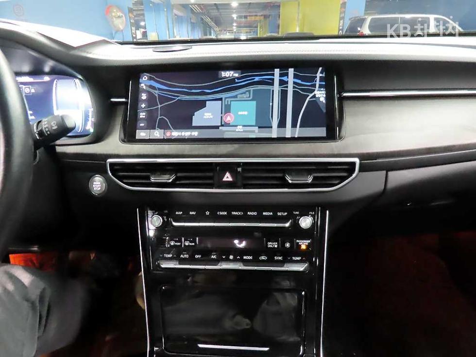 2020 - kia k7