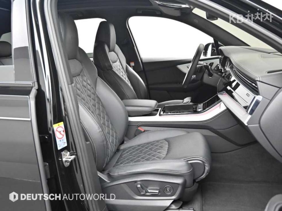 2023 - audi q7