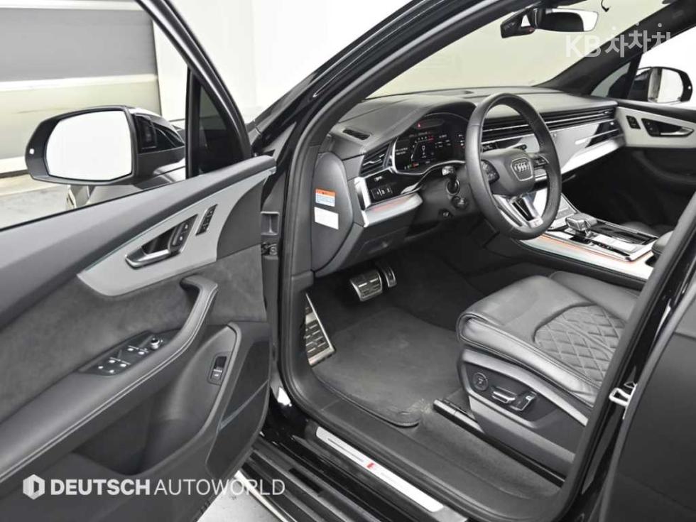 2023 - audi q7