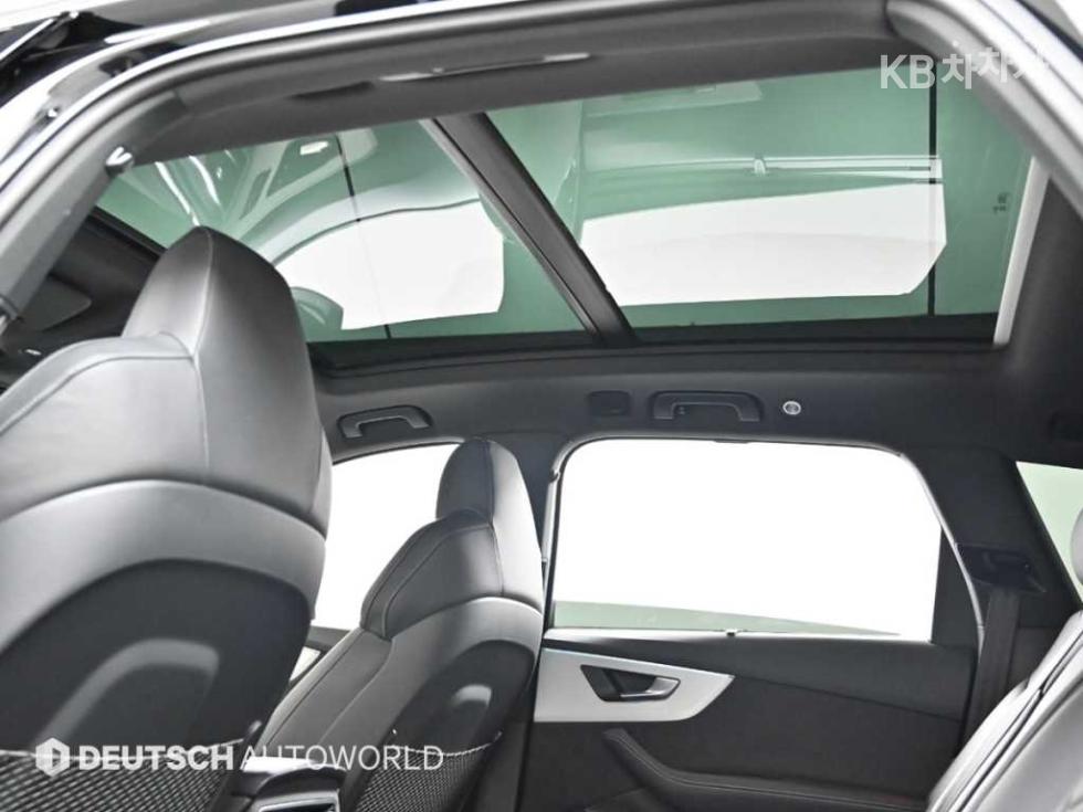 2023 - audi q7