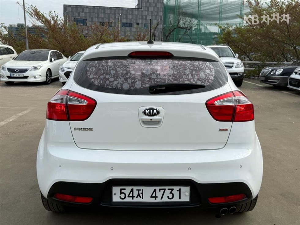 2014 - kia pride