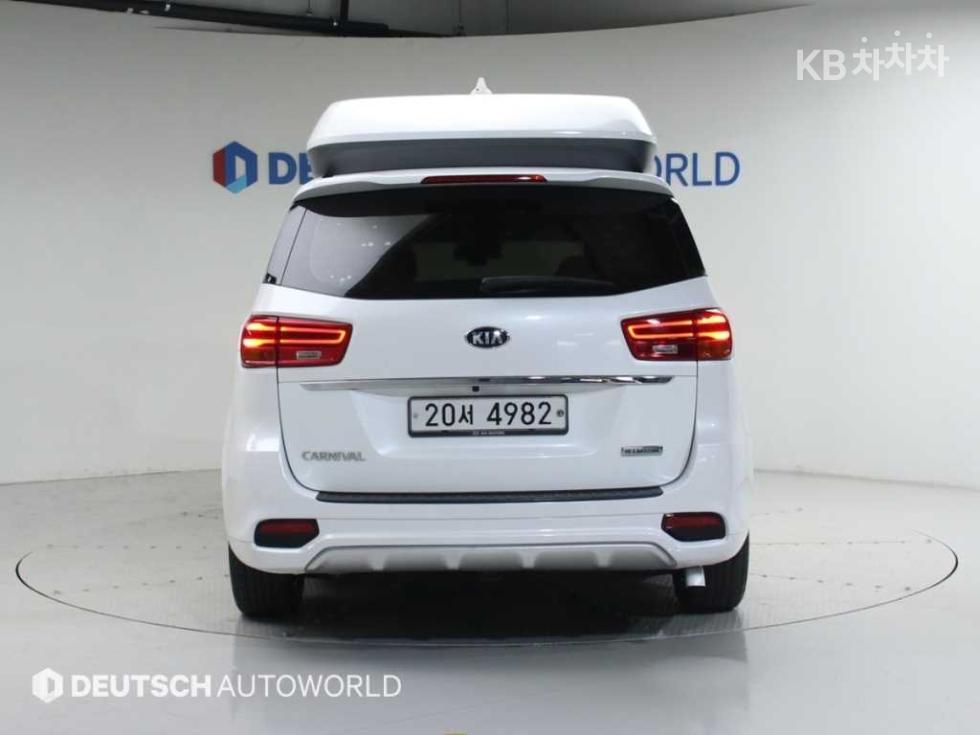 2019 - kia carnival