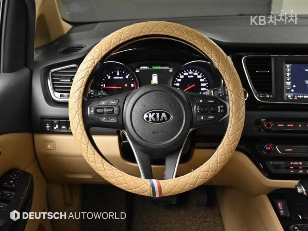 2019 - kia carnival
