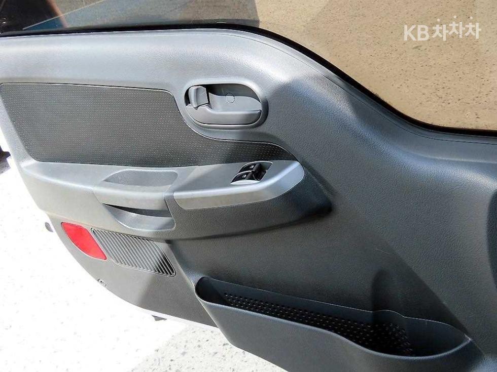 2020 - kia bongo iii