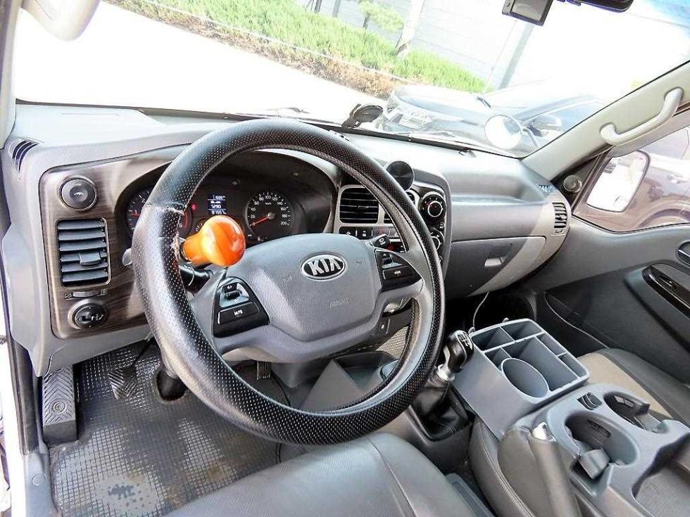 2018 - kia bongo iii