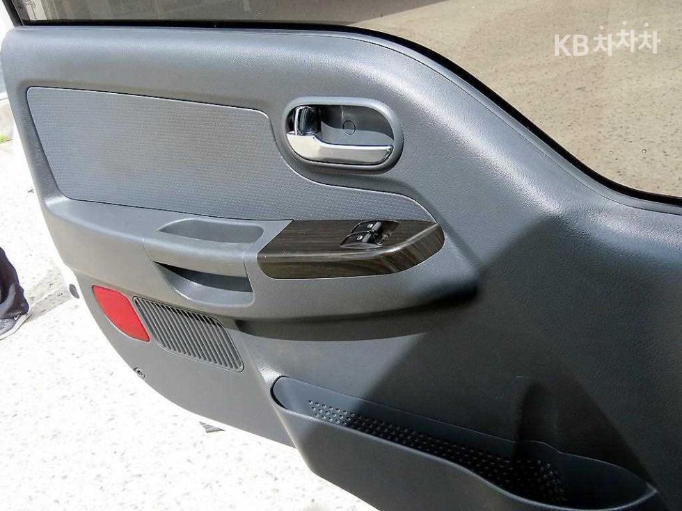 2018 - kia bongo iii