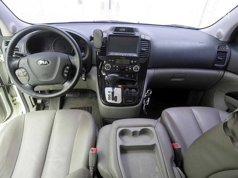 2014 - kia carnival
