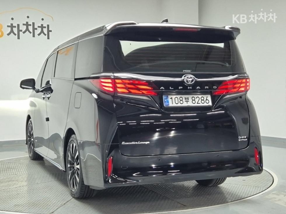 Toyota Alphard — miniaturë 2