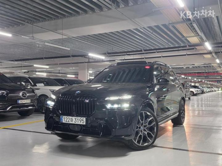 BMW X7 xDrive 40i — foto 1