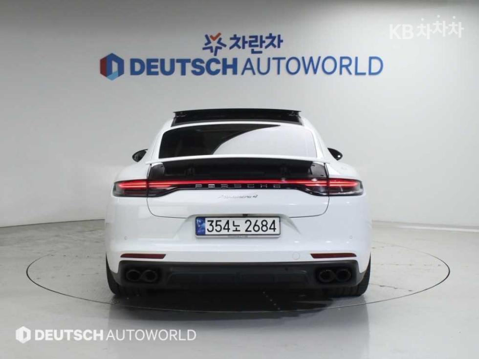 Porsche Panamera — miniaturë 4