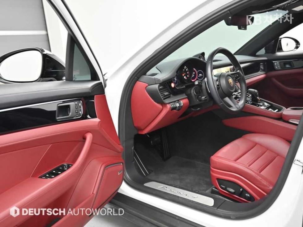 Porsche Panamera — miniaturë 9
