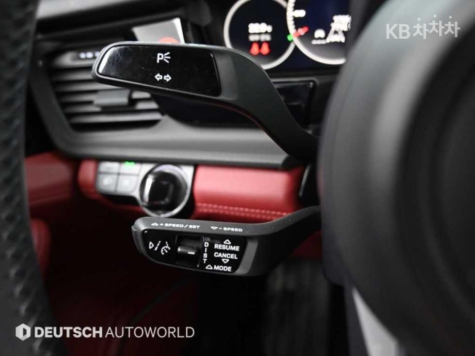 Porsche Panamera — miniaturë 13