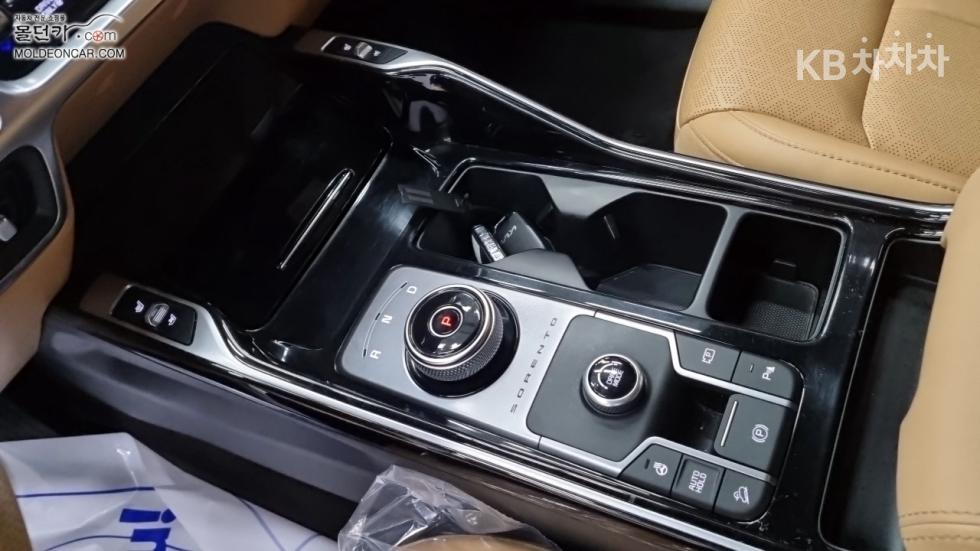 2022 - kia sorento
