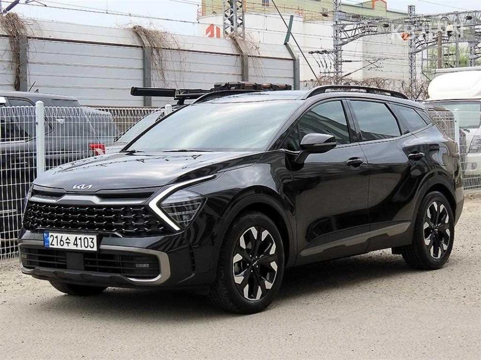 2023 - kia sportage