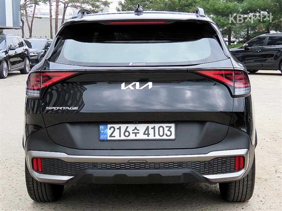 2023 - kia sportage