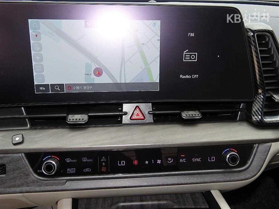 2023 - kia sportage