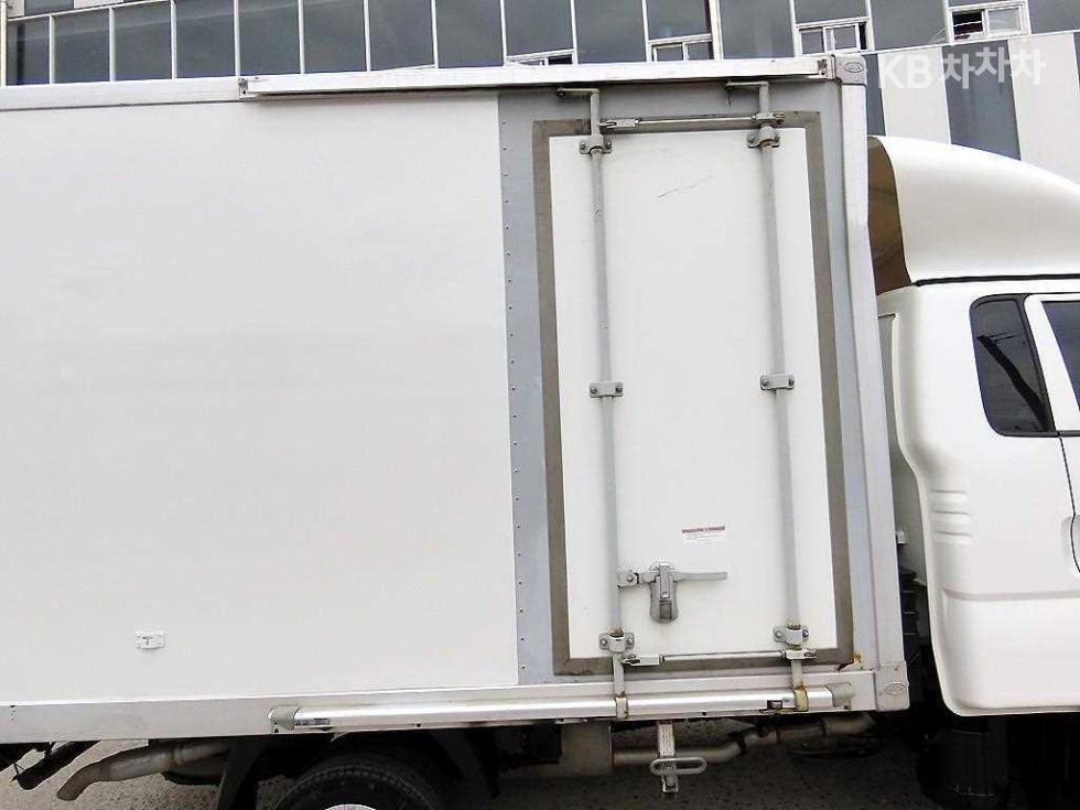 2025 - kia bongo iii