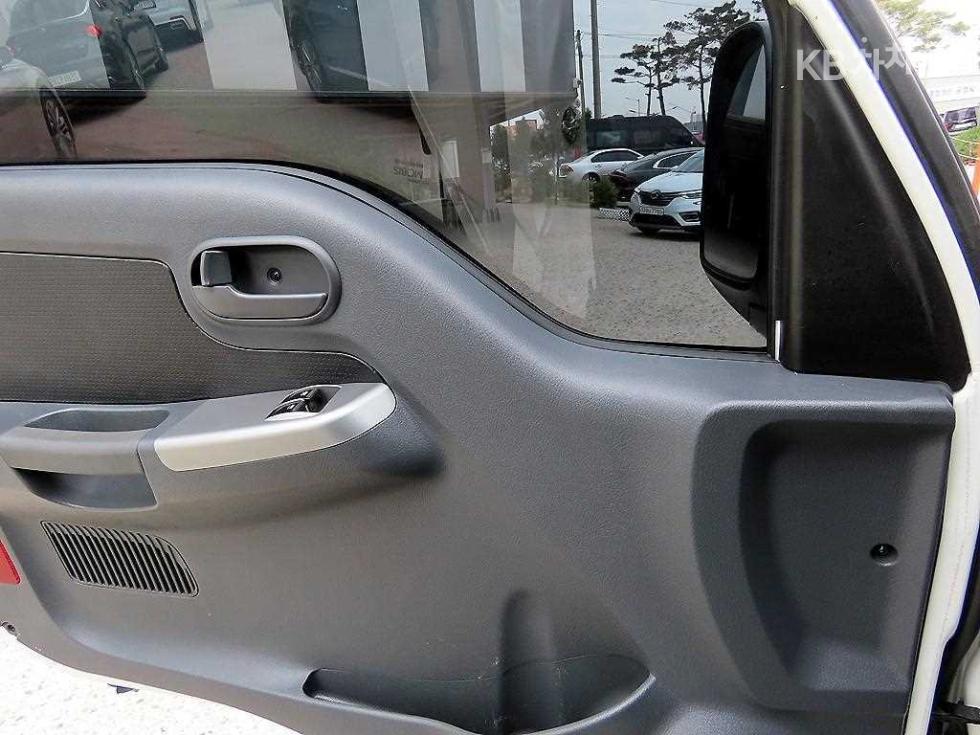 2025 - kia bongo iii