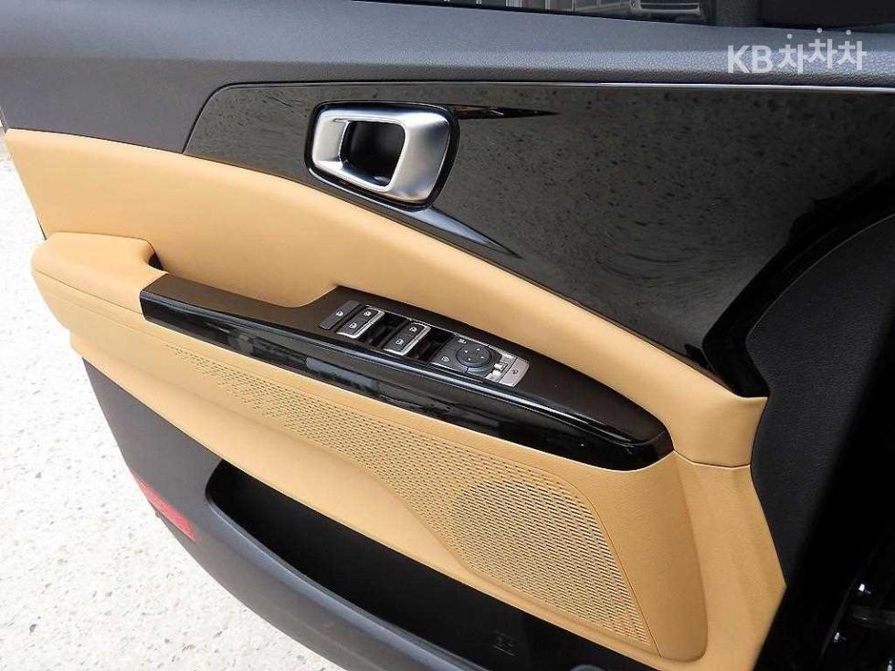 2022 - kia carnival