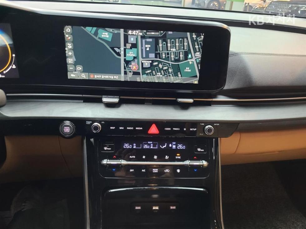 2021 - kia carnival