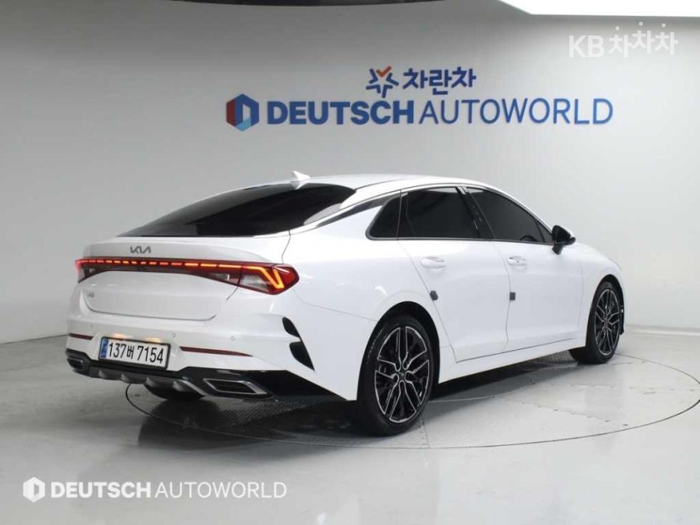 2023 - kia k5